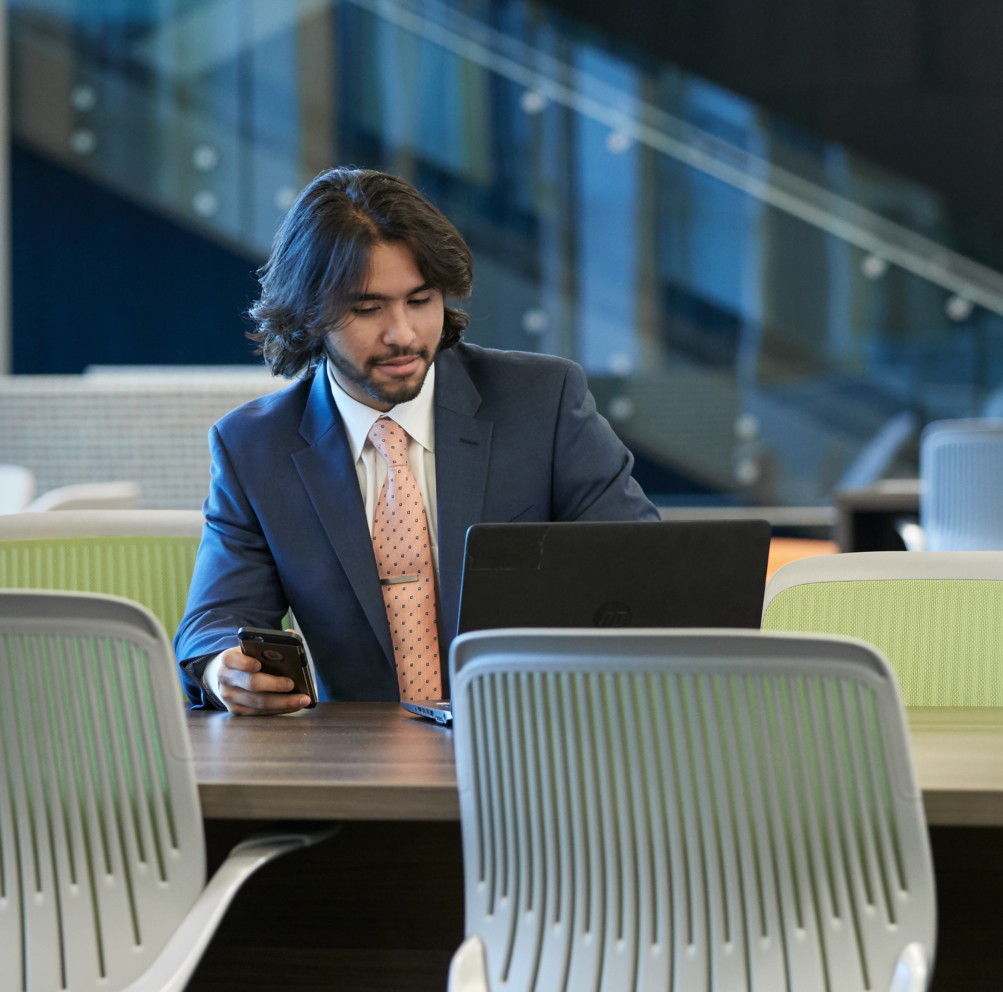 jcp_uhg_lifesbestwork_claudio_work_2000x19781