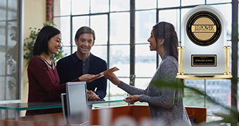 Prix de la satisfaction optimale des clients des societes de placement à service-complet : 2020. Décerné à Edward Jones par J.D. Power and Associates.