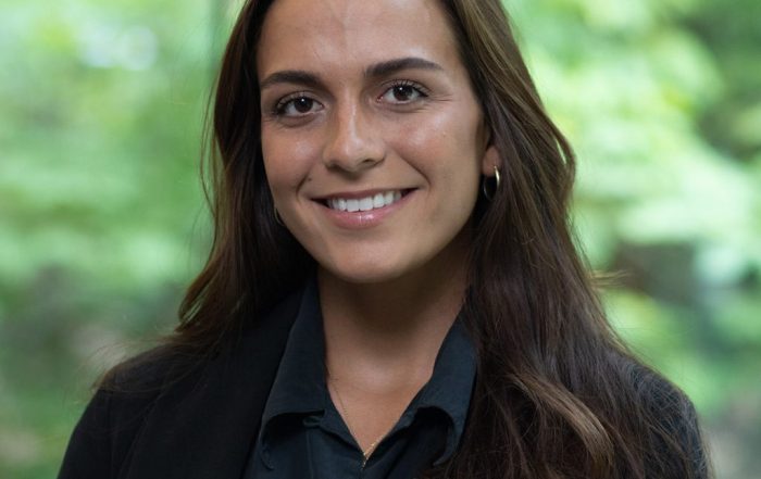 Gianna Headshot