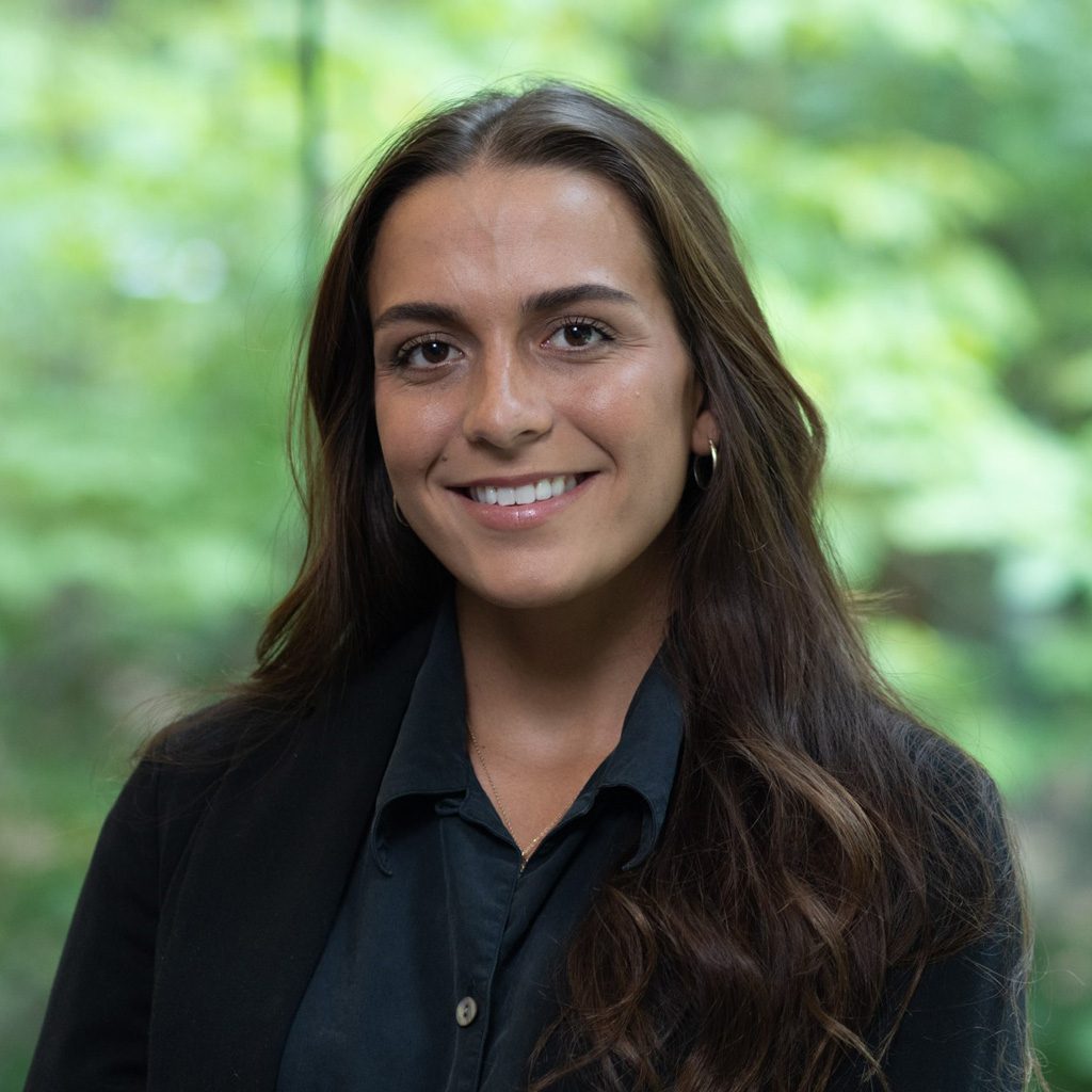 Gianna Headshot