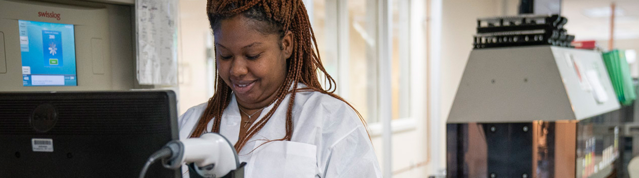 20180423_Lab_Services_Tour_edited_LR-1_1310x365_Allied Health